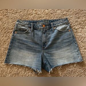 Universal thread Jean shorts size 4/27r